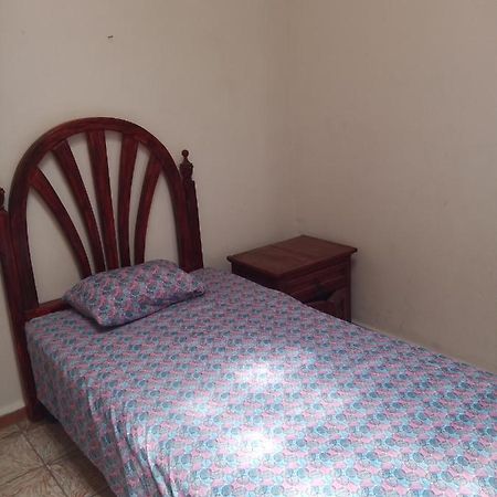 Quiroz House Hotel León Buitenkant foto